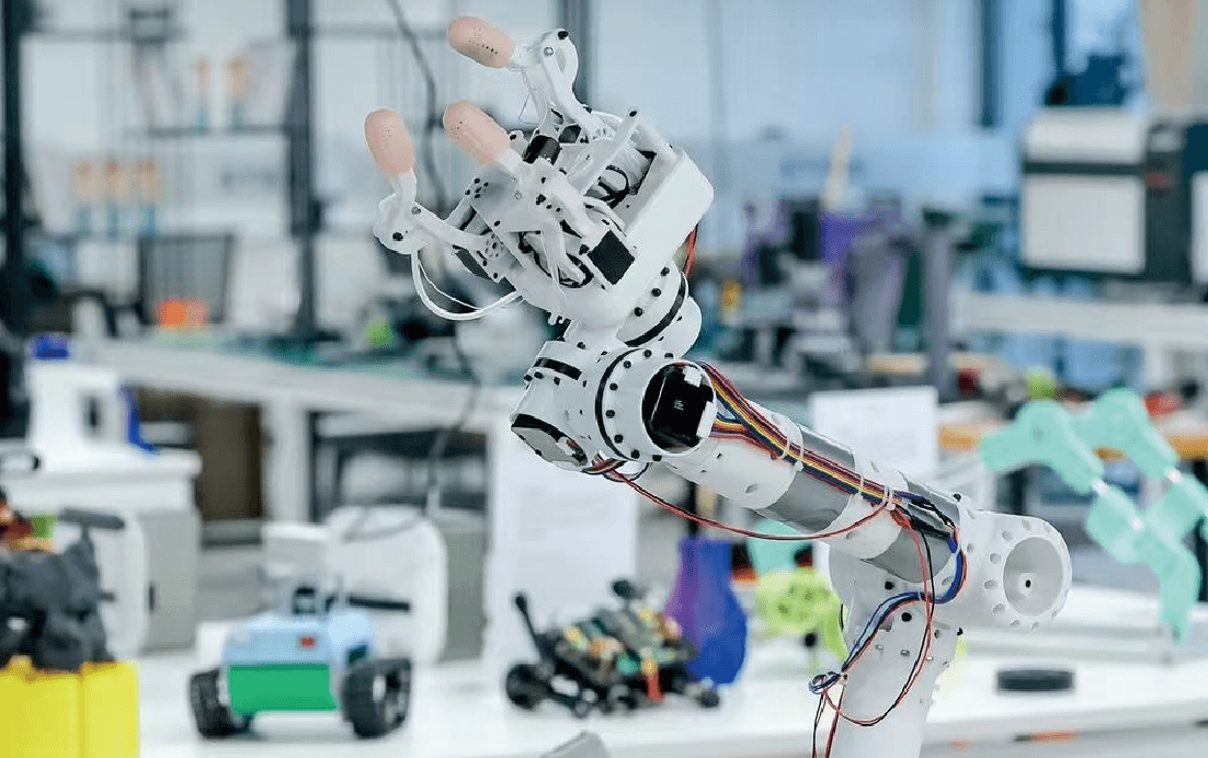 PrimeTech X Lab： 跨学科工程实践与人工智能创新科研